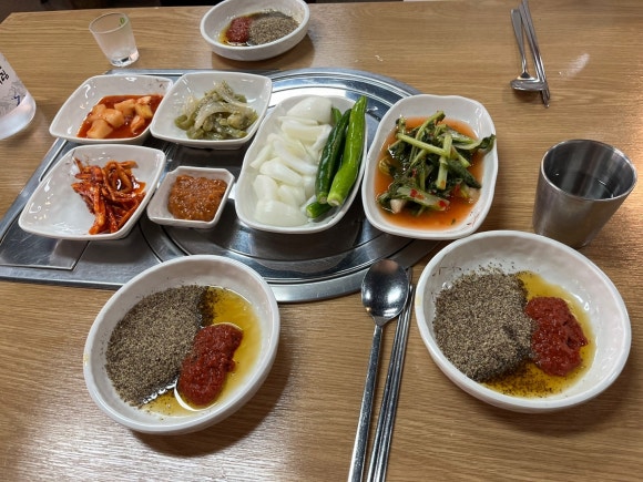 참고을흑염소 이미지