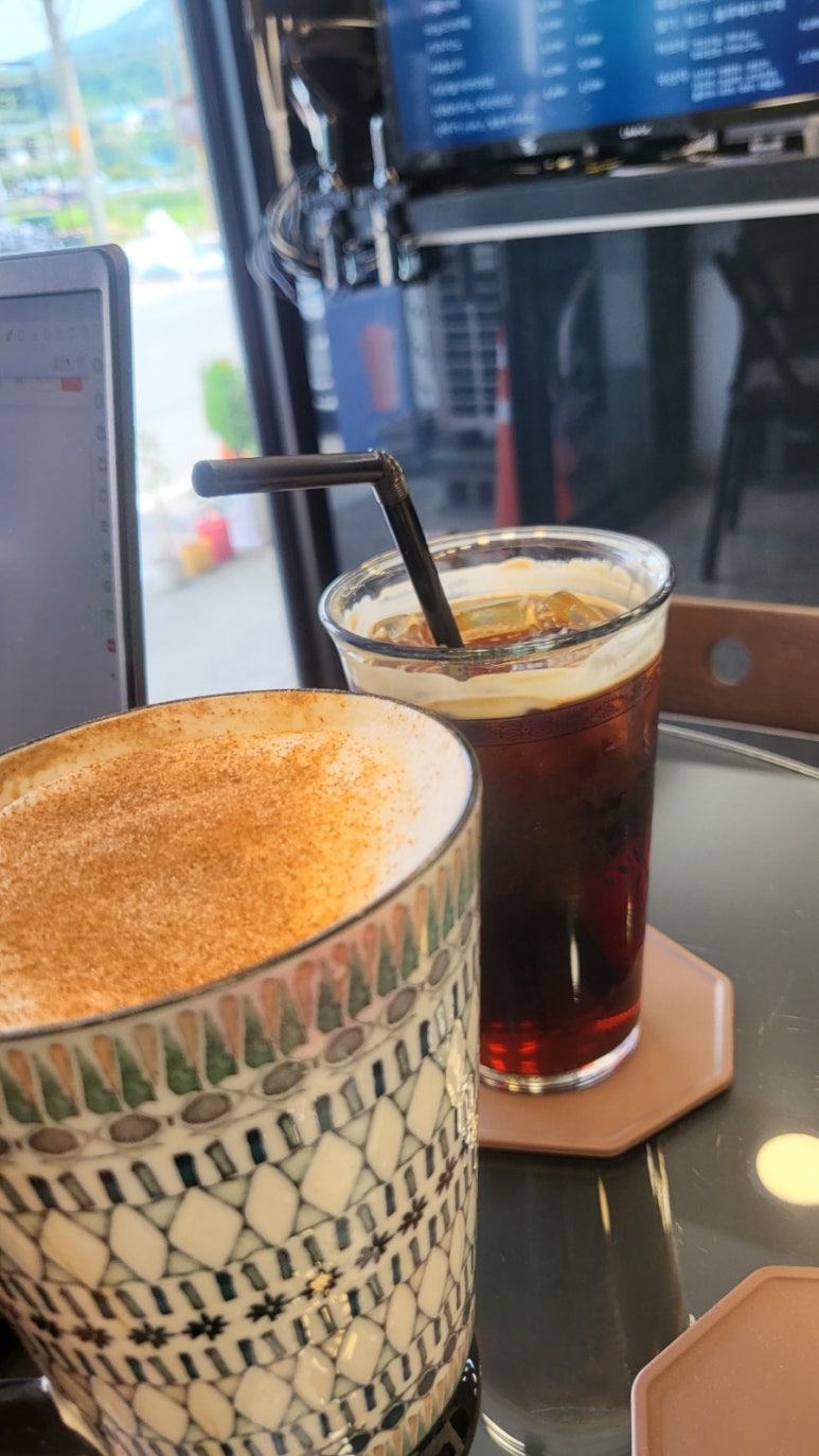 윤스커피 이미지