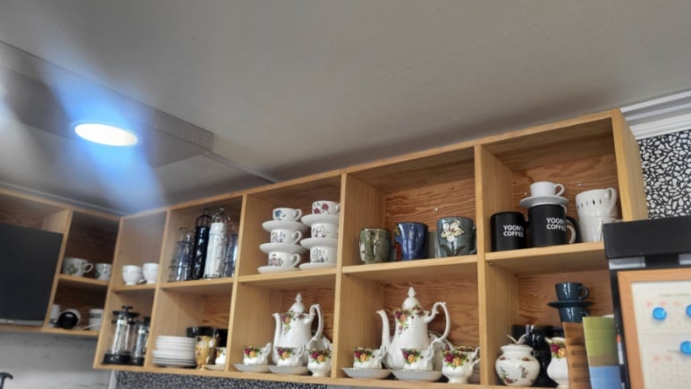 윤스커피 이미지