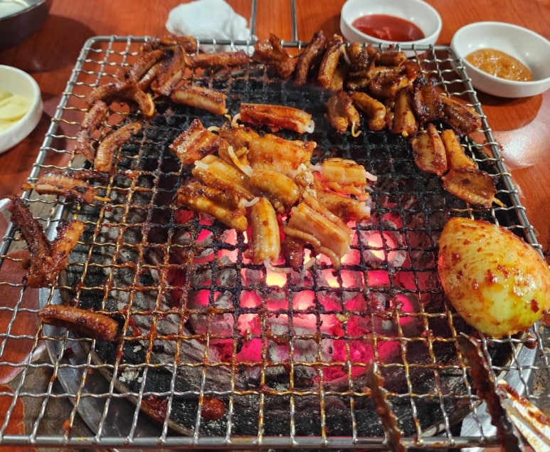 까치산 꼼장어 이미지