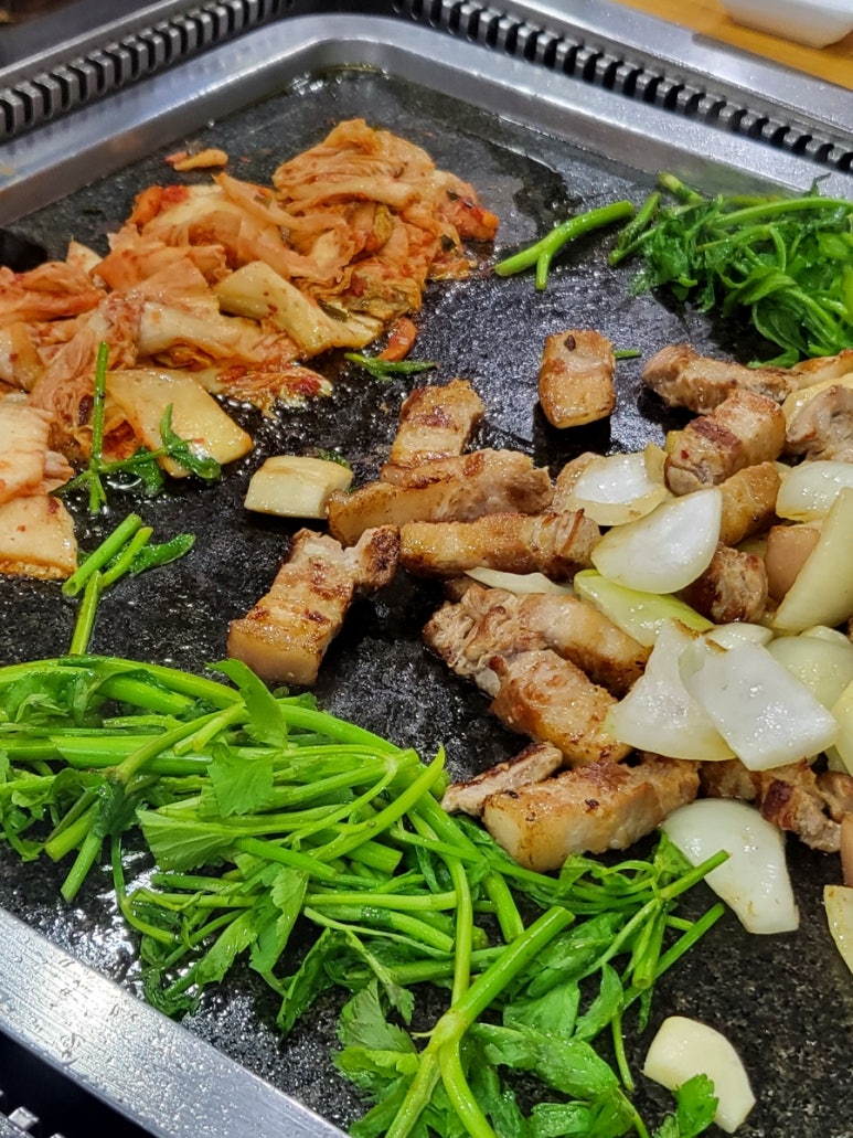 고인돌돌판구이 이미지