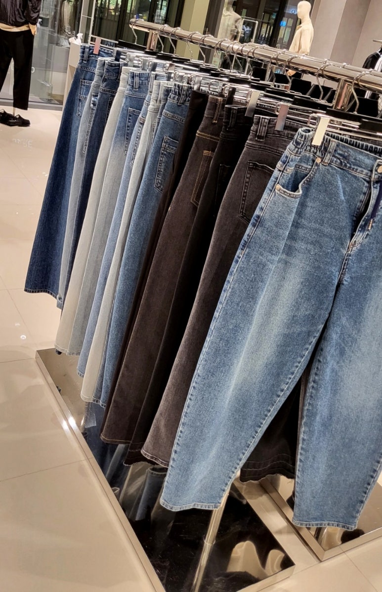 현대대전아울렛시스템옴므 이미지