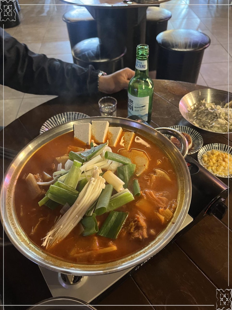 진동사거리식당 이미지
