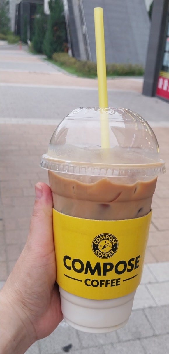 컴포즈커피화성병점 이미지