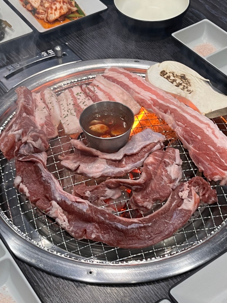 동네숯불갈비 이미지