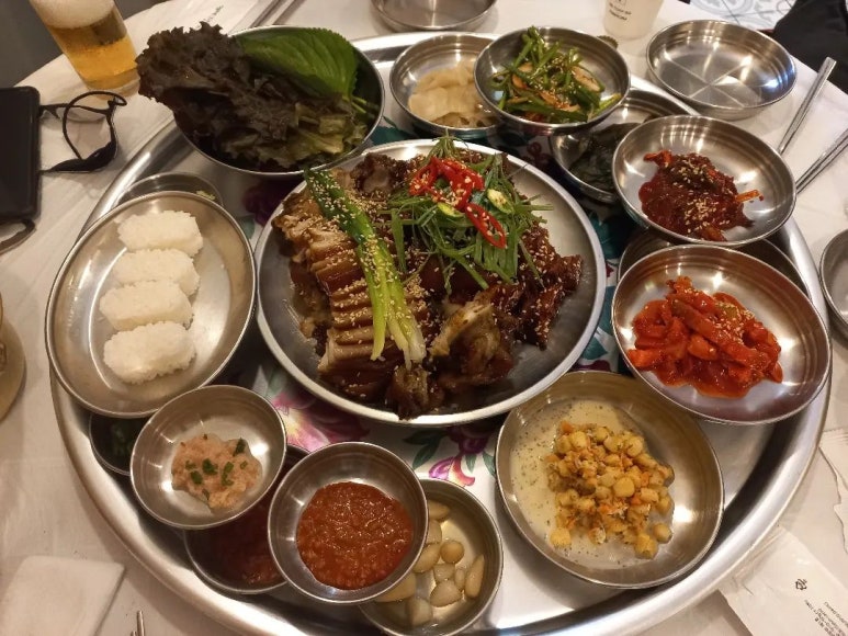 완미족발산호점 이미지