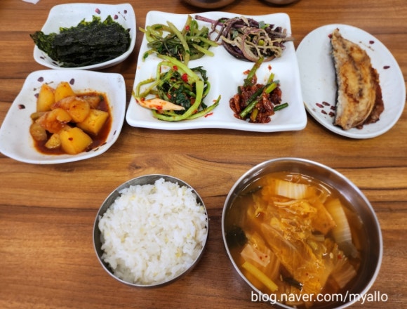 고향맛집 사진 2