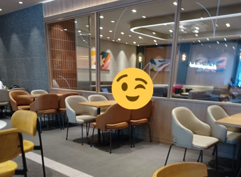 투썸플레이스출장소점 이미지