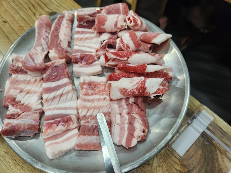 흑돼지참숯불구이50번길 이미지