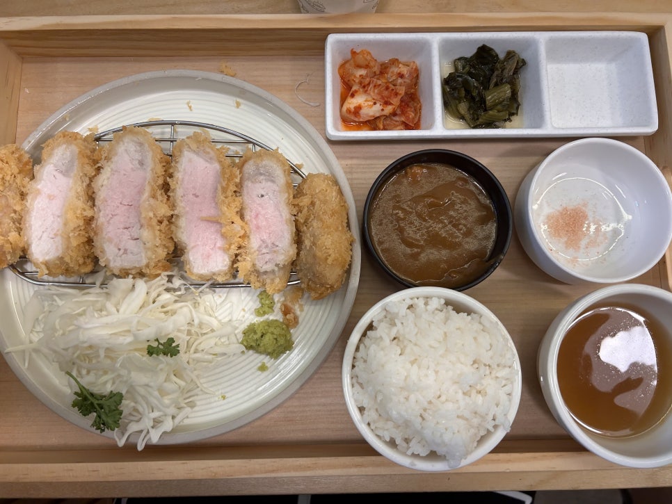 흥도식당 성남시청점 이미지