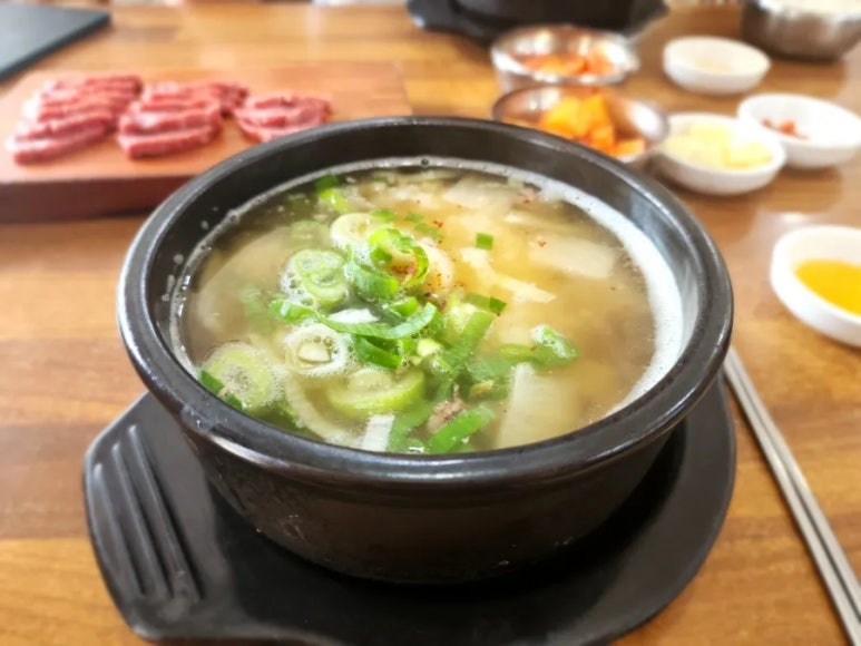돈국밥 본점 이미지