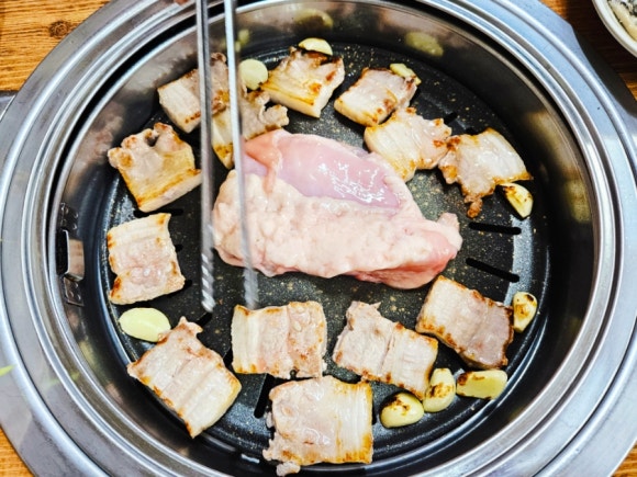참나무통삼겹막창 이미지