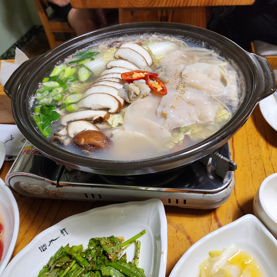 노송족발 앤 철판 이미지