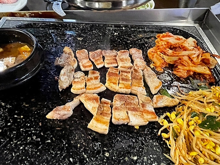 곱돌생삼겹살 이미지