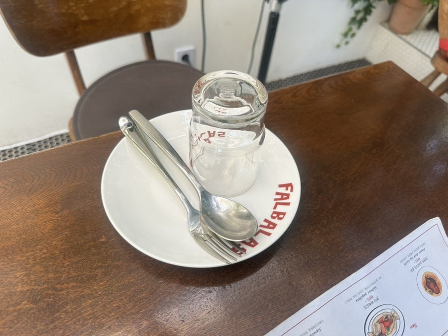 팔발라(FALBALAS) 이미지