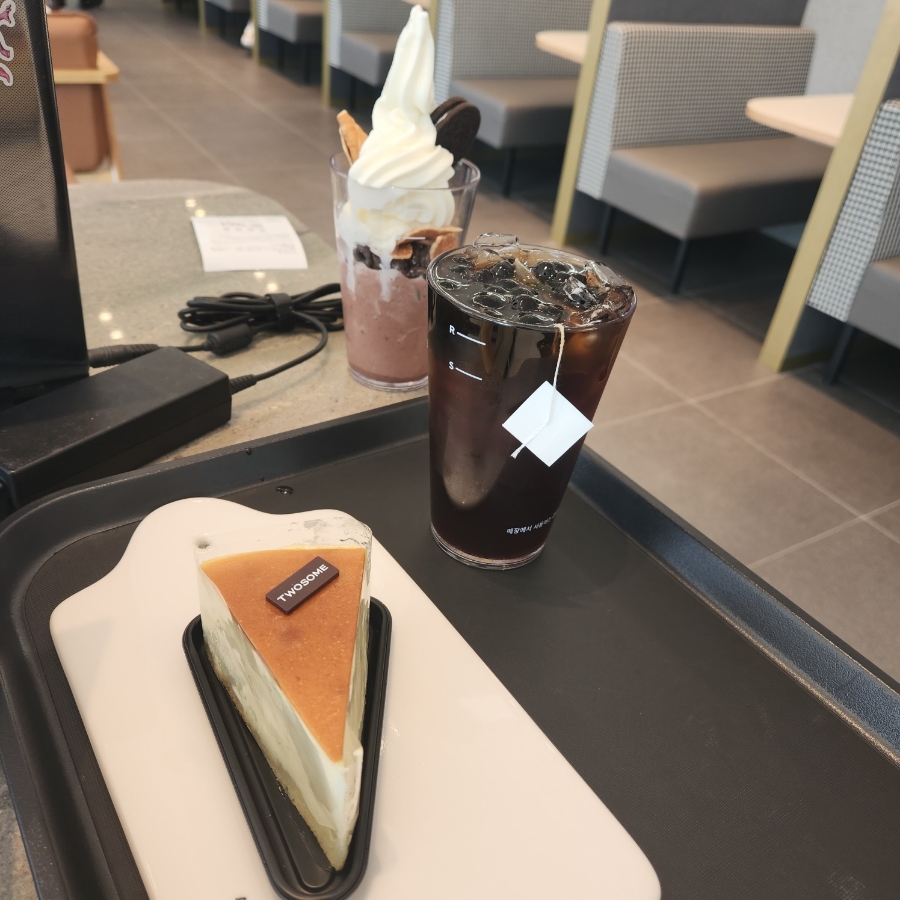 투썸플레이스 아산CGV점 이미지