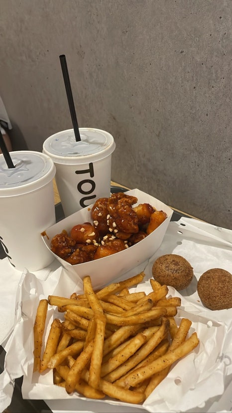 맘스터치 매봉역점 이미지