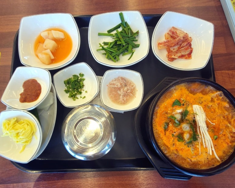 일품돼지국밥평리점 이미지