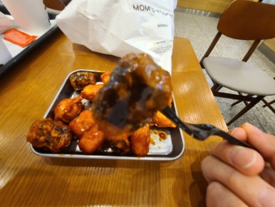 맘스터치제주에듀시티점 이미지