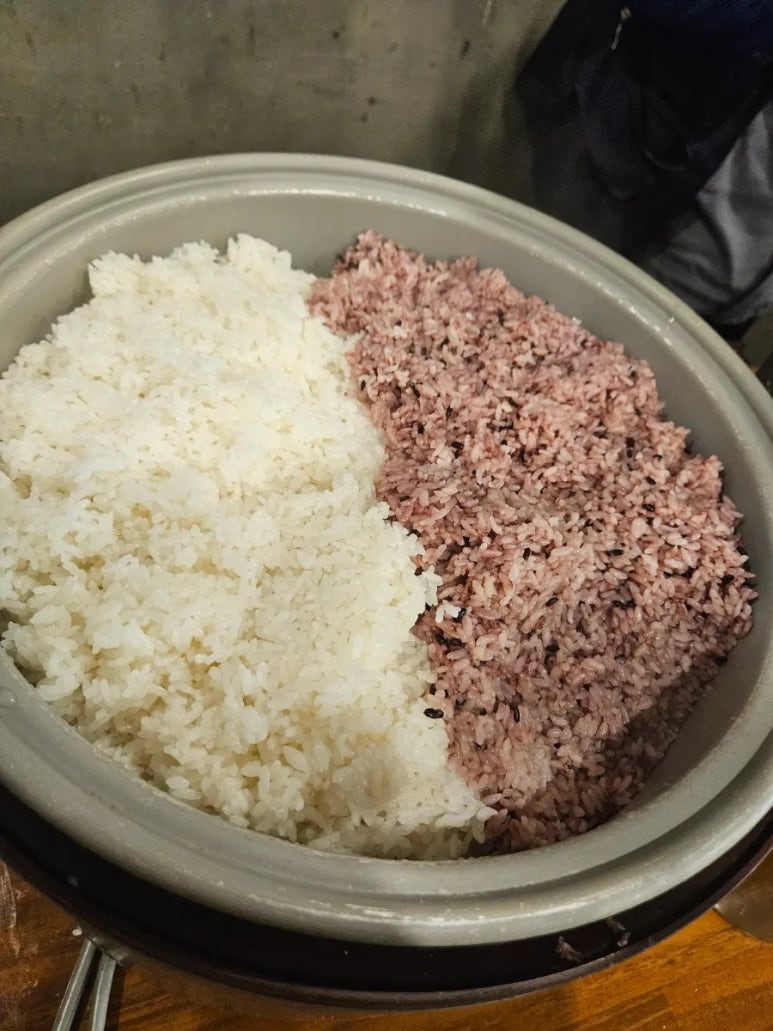 유림한식뷔페 이미지