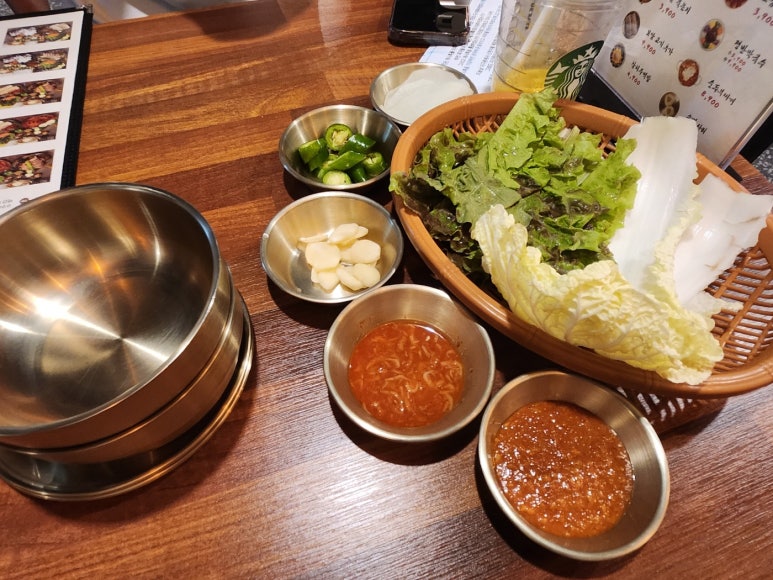 서리족발 이미지