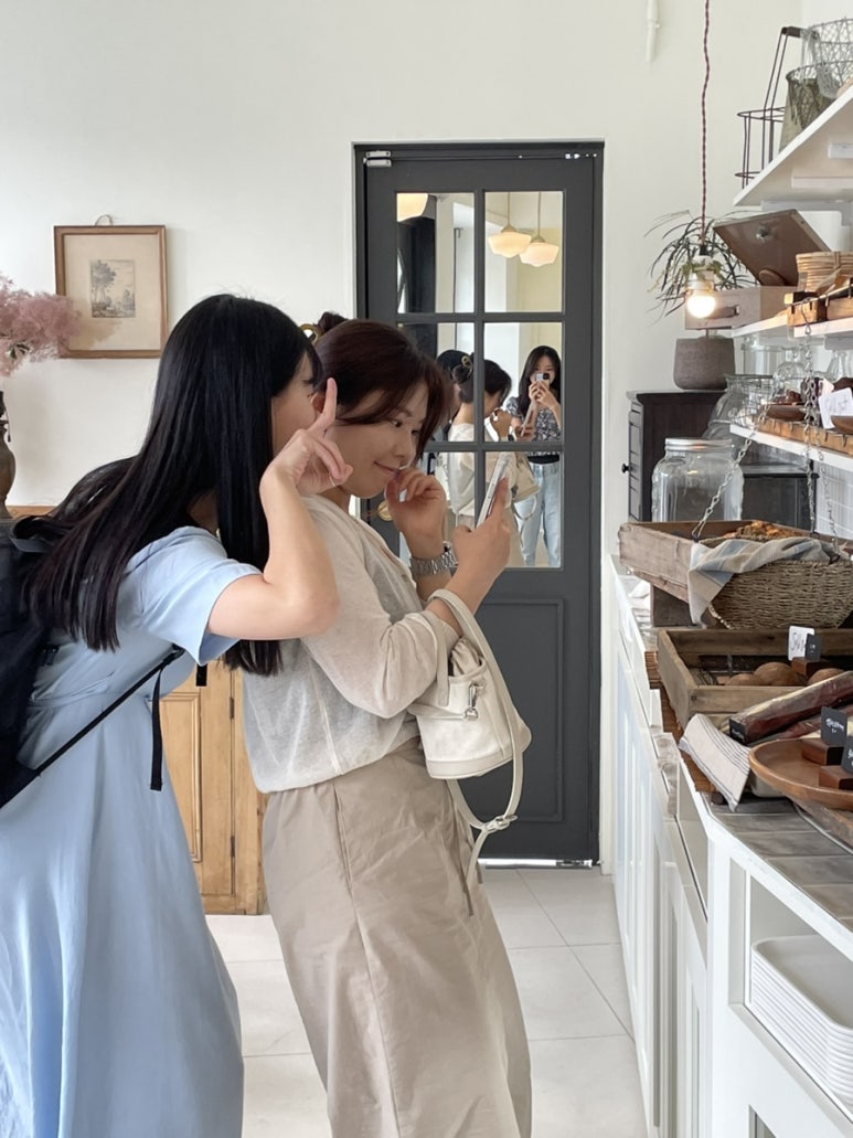 더화이트피스 이미지