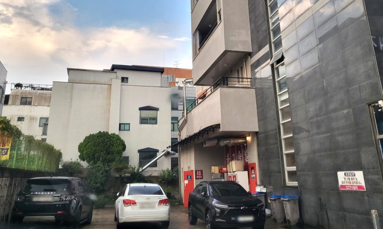 옴그족발아중점 이미지
