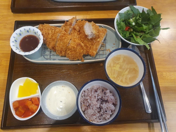 명작돈까스 이미지