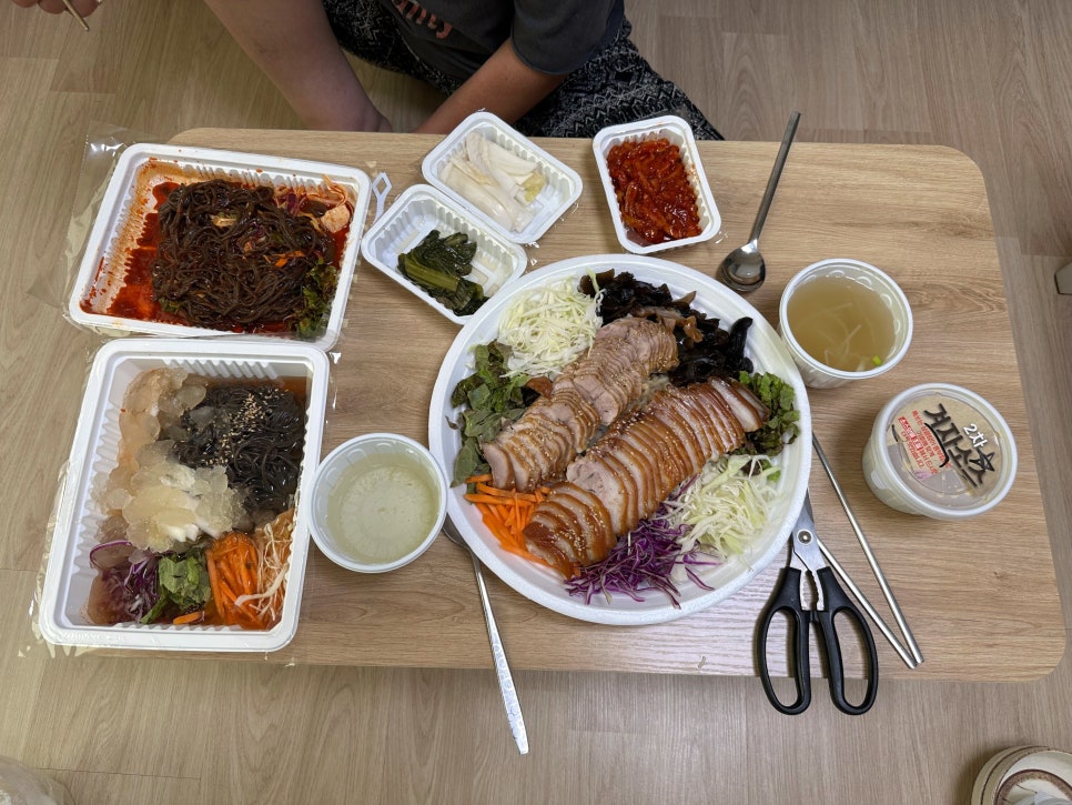 족발야시장 서산호수공원점 이미지