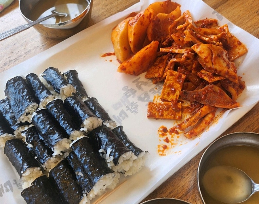 하동충무김밥 이미지