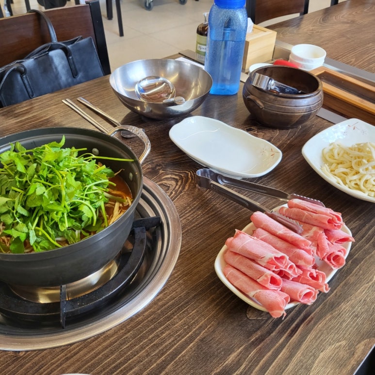 빨간도깨비샤브샤브손칼국수 이미지