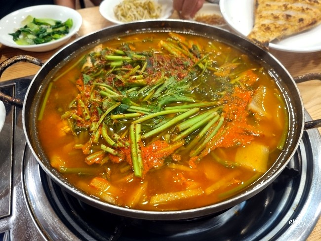곰치생태전문점 이미지