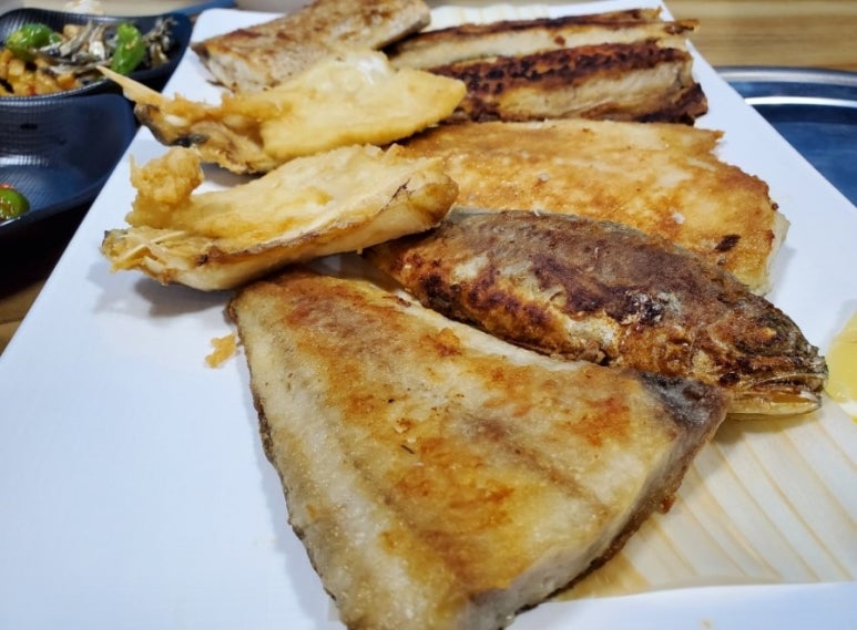 부산아지매생선구이 이미지