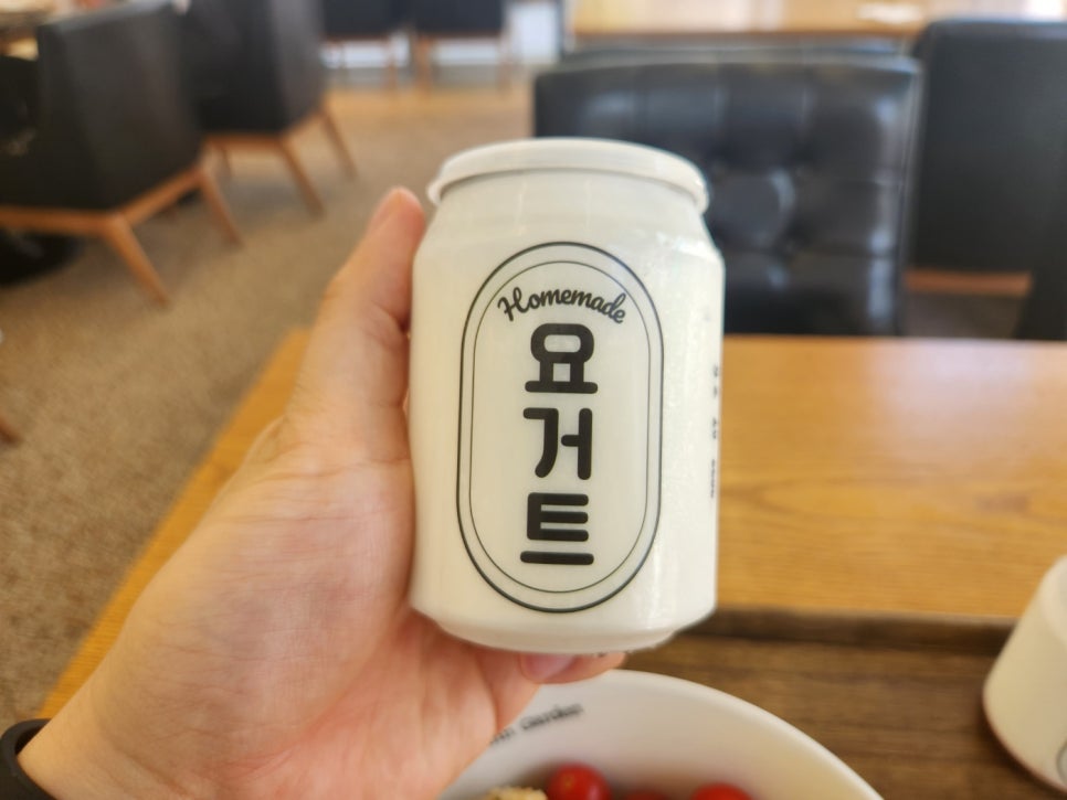 요거트앤샐러드 이미지