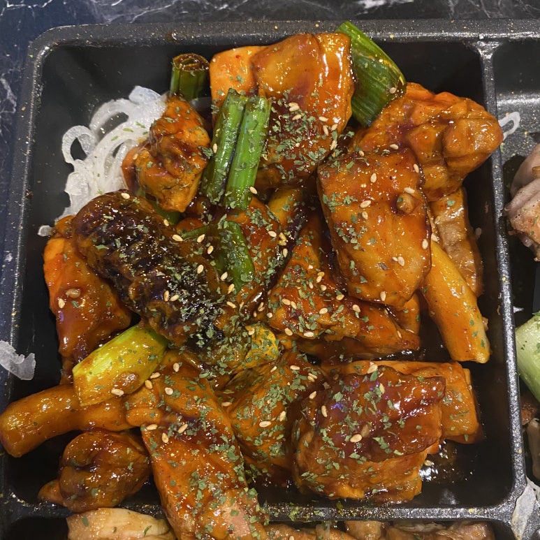 뚝딱숯불바베큐치킨 이미지
