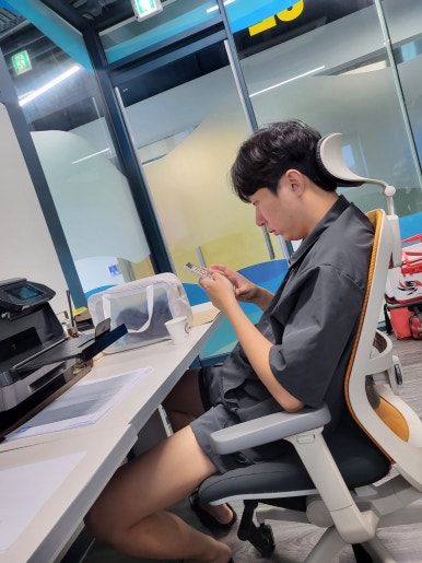가짜삼촌여행사 이미지
