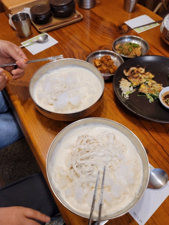구례우리밀칼국수 이미지