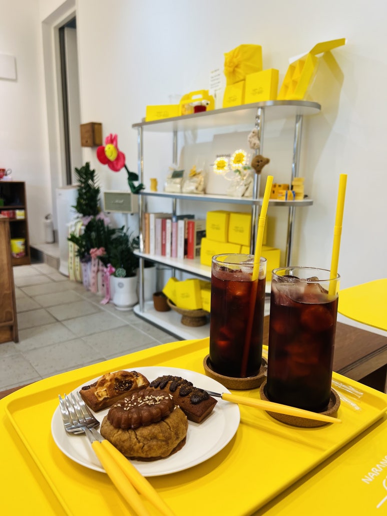 카페나랑노랑 이미지