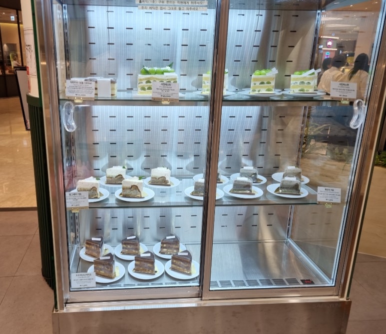 로카보어테이블 광복점 이미지