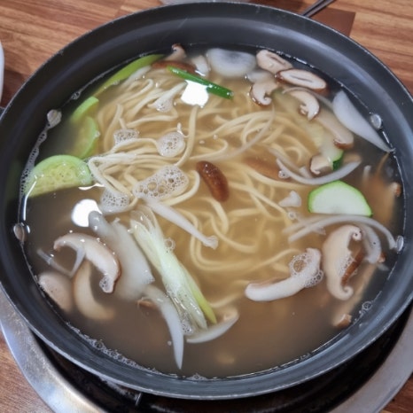 새궁전해물손칼국수 이미지