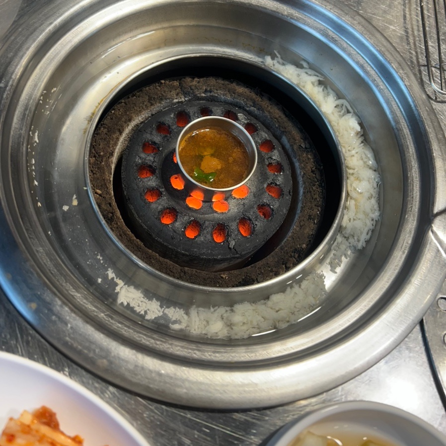 섬돼지 이미지