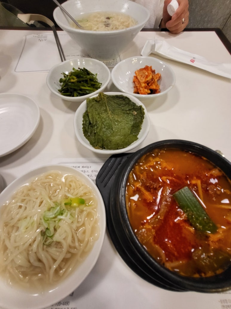 쿤스갤러리 이미지