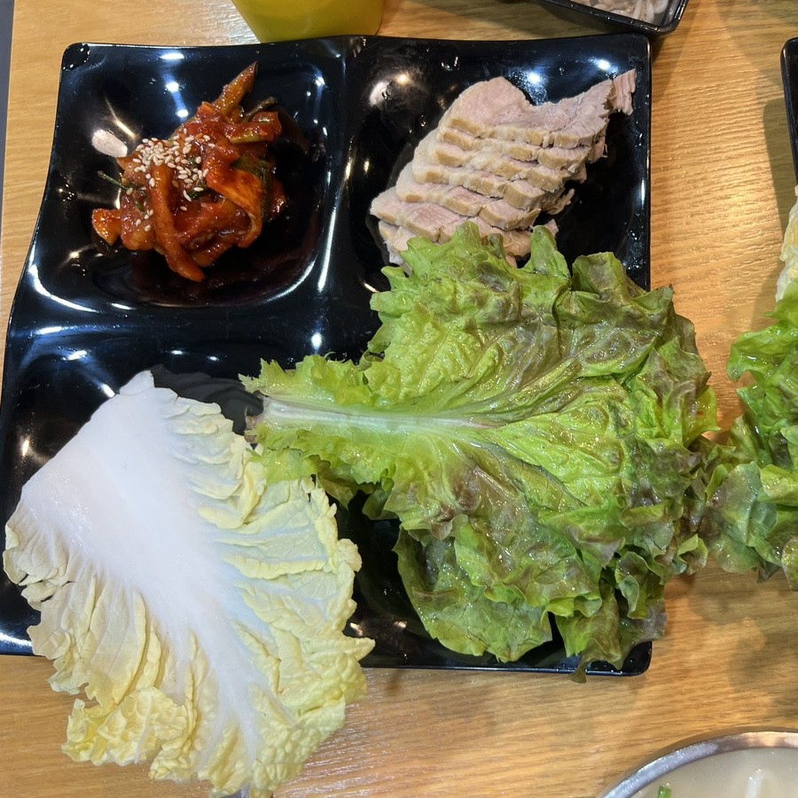 명동칼국수보쌈 이미지