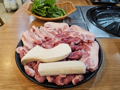 오늘도뒷고기 이미지