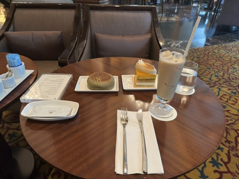 가벼운사치 이미지
