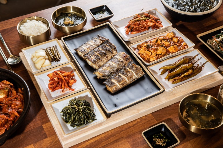 부산에뜬고등어 이미지