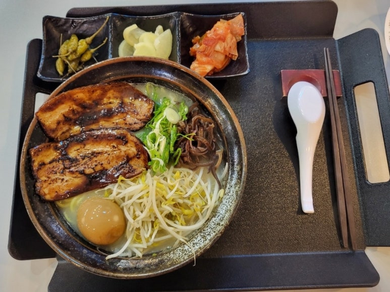 초이라멘 이미지