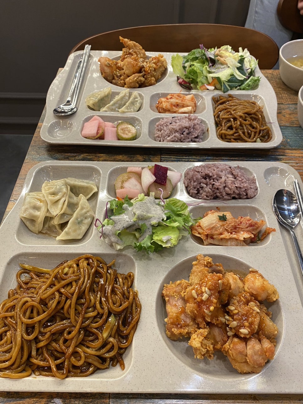 플러스뷔페 이미지