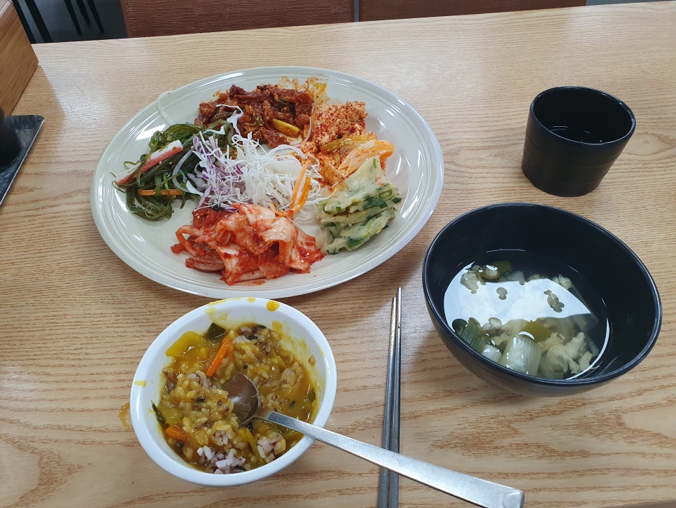 금강한식뷔페 이미지