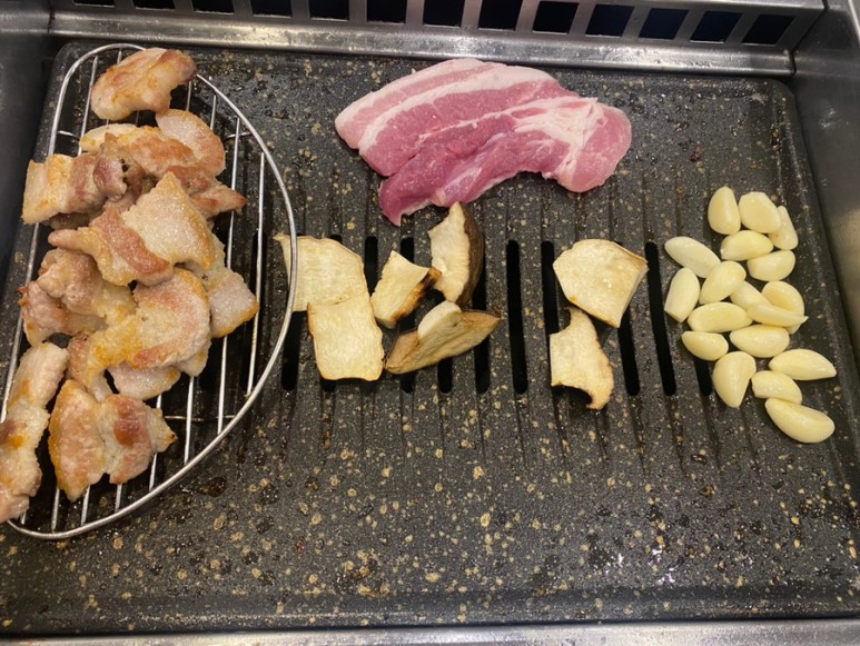 돼지맛자랑하는날 이미지
